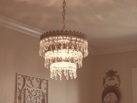 Chandelier2