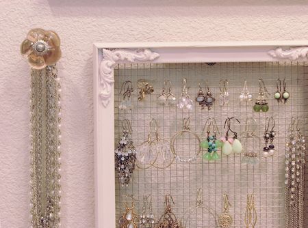 Earring holder 2