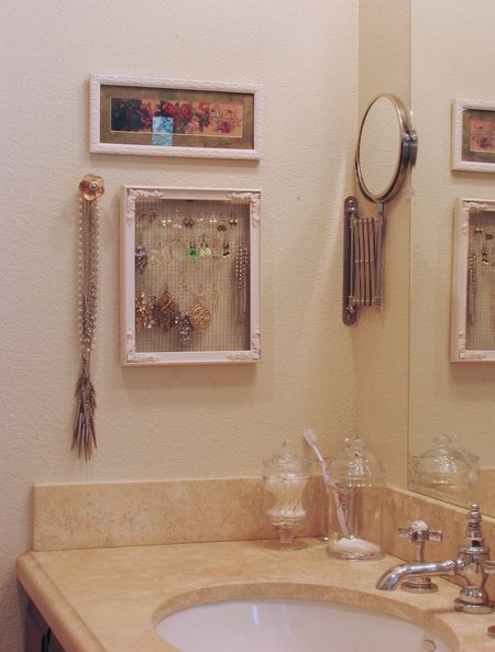 Earring holder 3